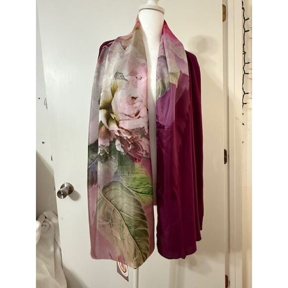 NWT Ted Baker Pure Peony Split Silk Scarf/Wrap in Floral Silk Blend 68" x 24" - Picture 1 of 9
